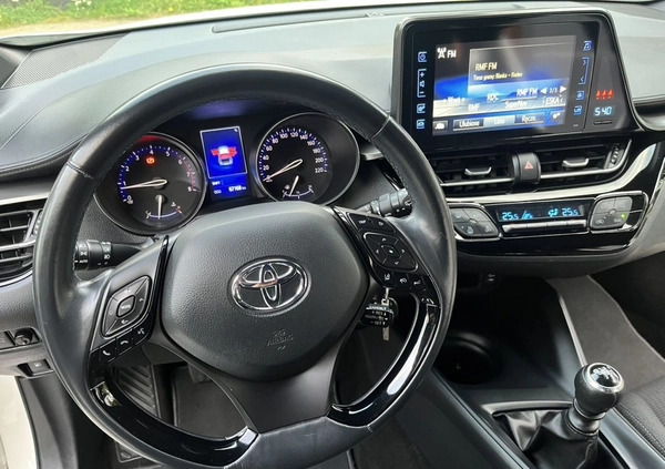 Toyota C-HR cena 74900 przebieg: 67000, rok produkcji 2017 z Warszawa małe 172